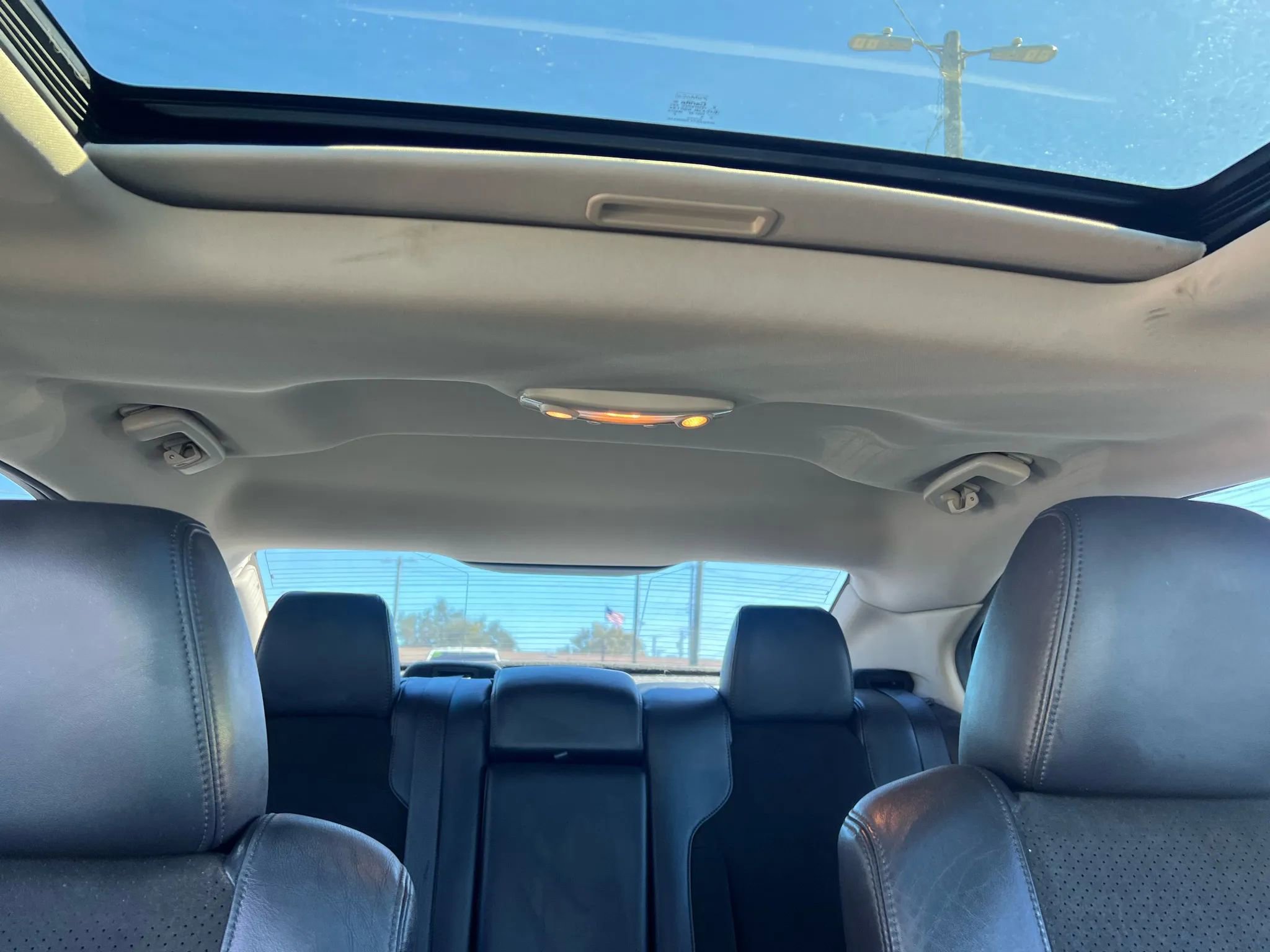 Used 2011 Ford Taurus SHO image 17