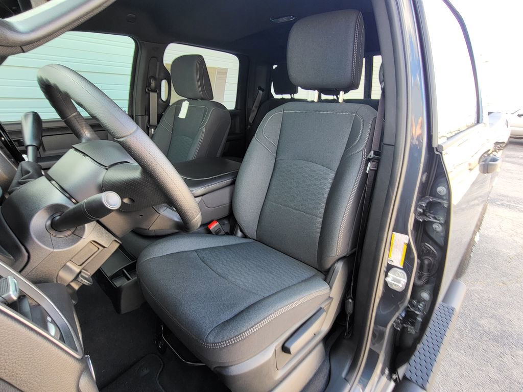 New 2025 RAM 2500 Tradesman image 17