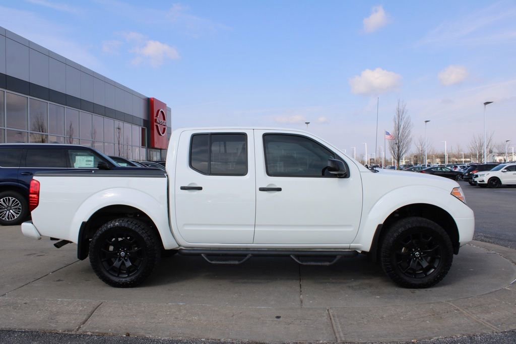 Used 2020 Nissan Frontier SV w/ Midnight Edition Floor Mats image 6