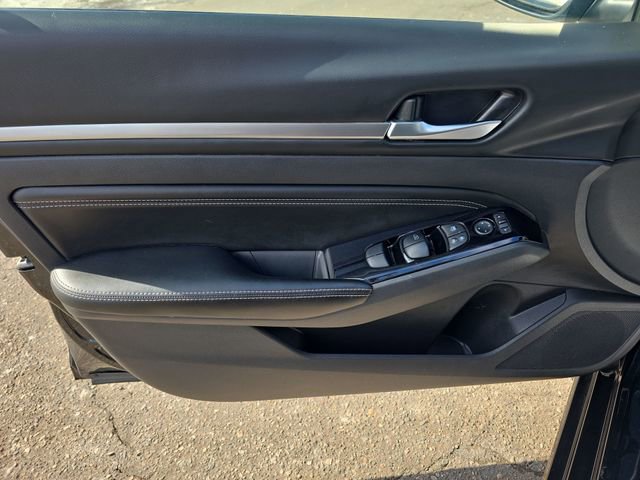 Certified 2022 Nissan Altima 2.5 SV w/ SV Premium Package image 13