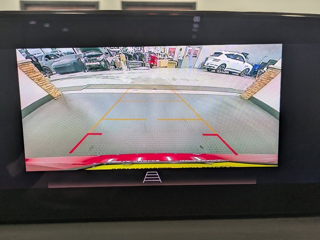 Used 2024 Buick Encore GX Avenir w/ Avenir Convenience Package image 12