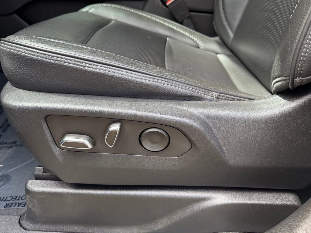 Used 2022 GMC Yukon Denali image 19