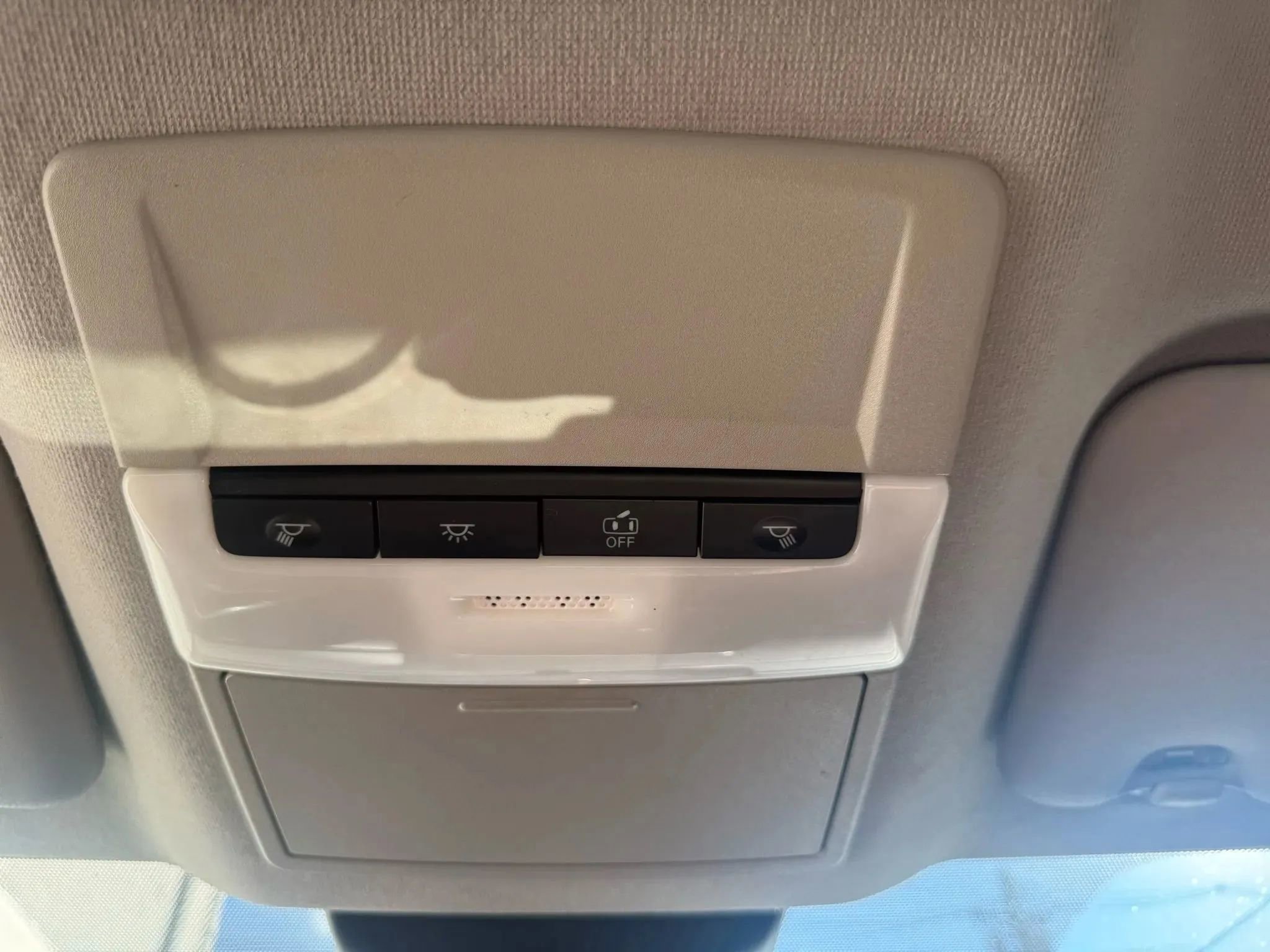 Used 2020 Nissan Sentra SR w/ Trunk Package image 22