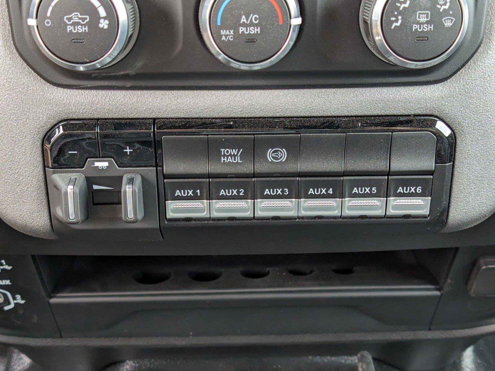 New 2024 RAM 3500 Tradesman w/ Chrome Appearance Group image 26