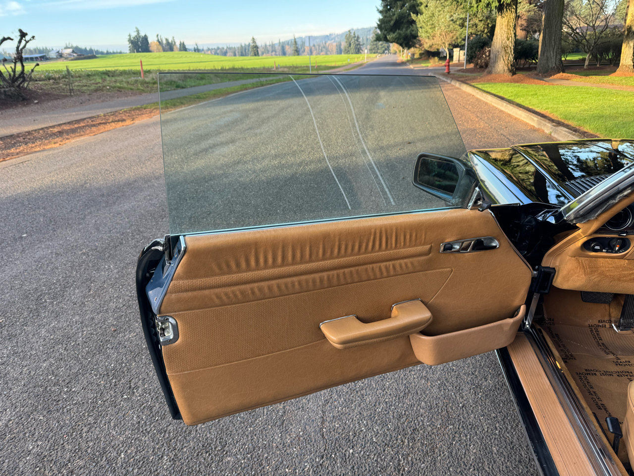 Used 1988 Mercedes-Benz 560 SL image 24