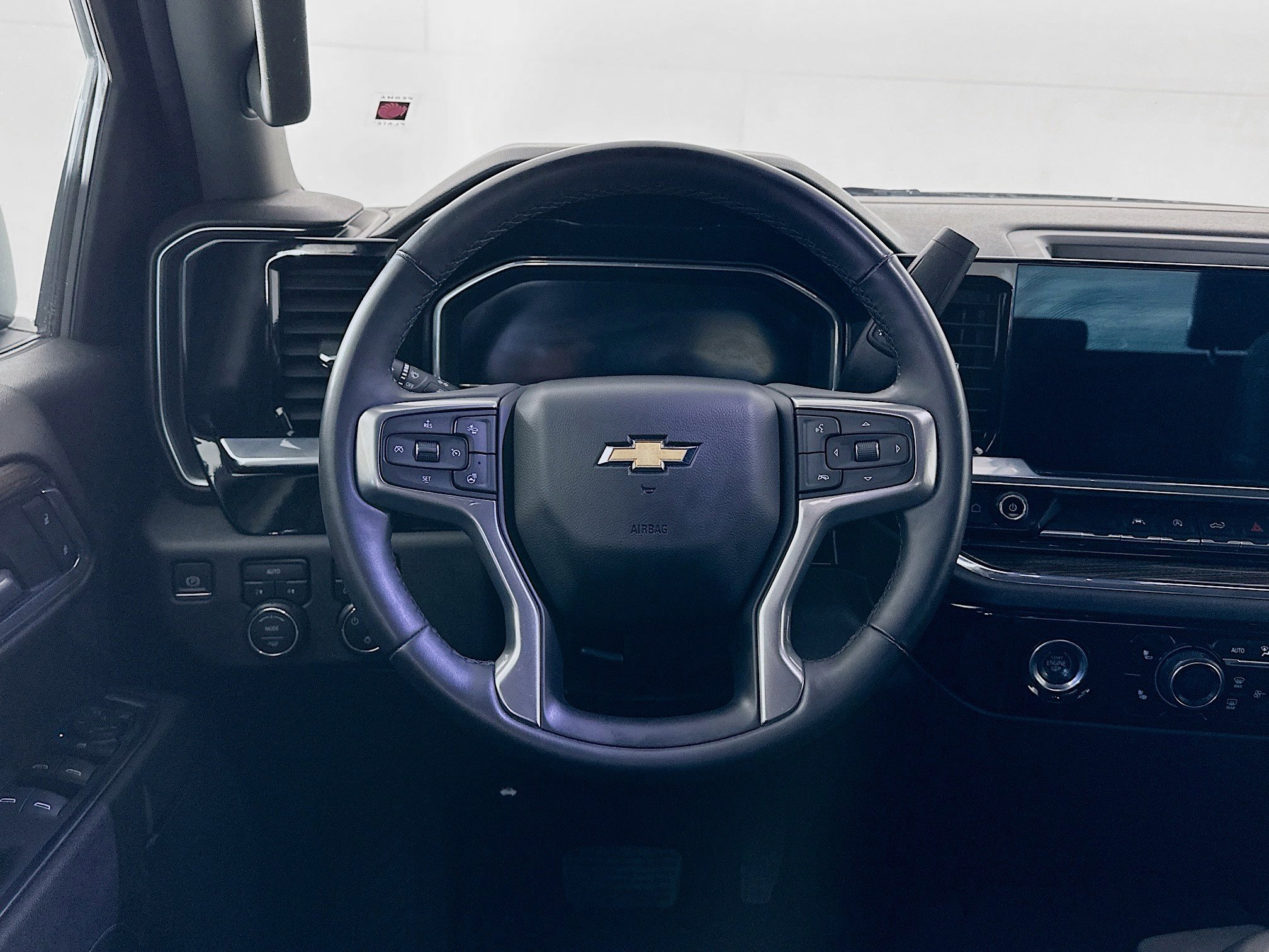 Used 2023 Chevrolet Silverado 1500 LT image 17