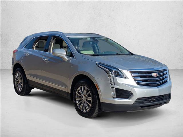 Used 2017 Cadillac XT5 Luxury w/ Driver Awareness Package image 3