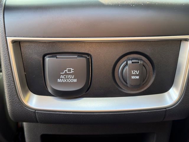 Used 2025 Kia Carnival SX w/ SX Dark Edition Package image 44