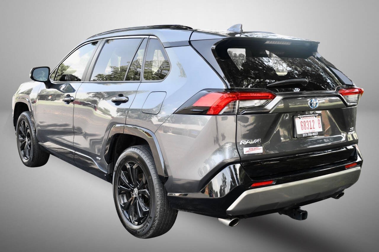 Used 2022 Toyota RAV4 SE w/ Convenience Package AWD/4WD image 5