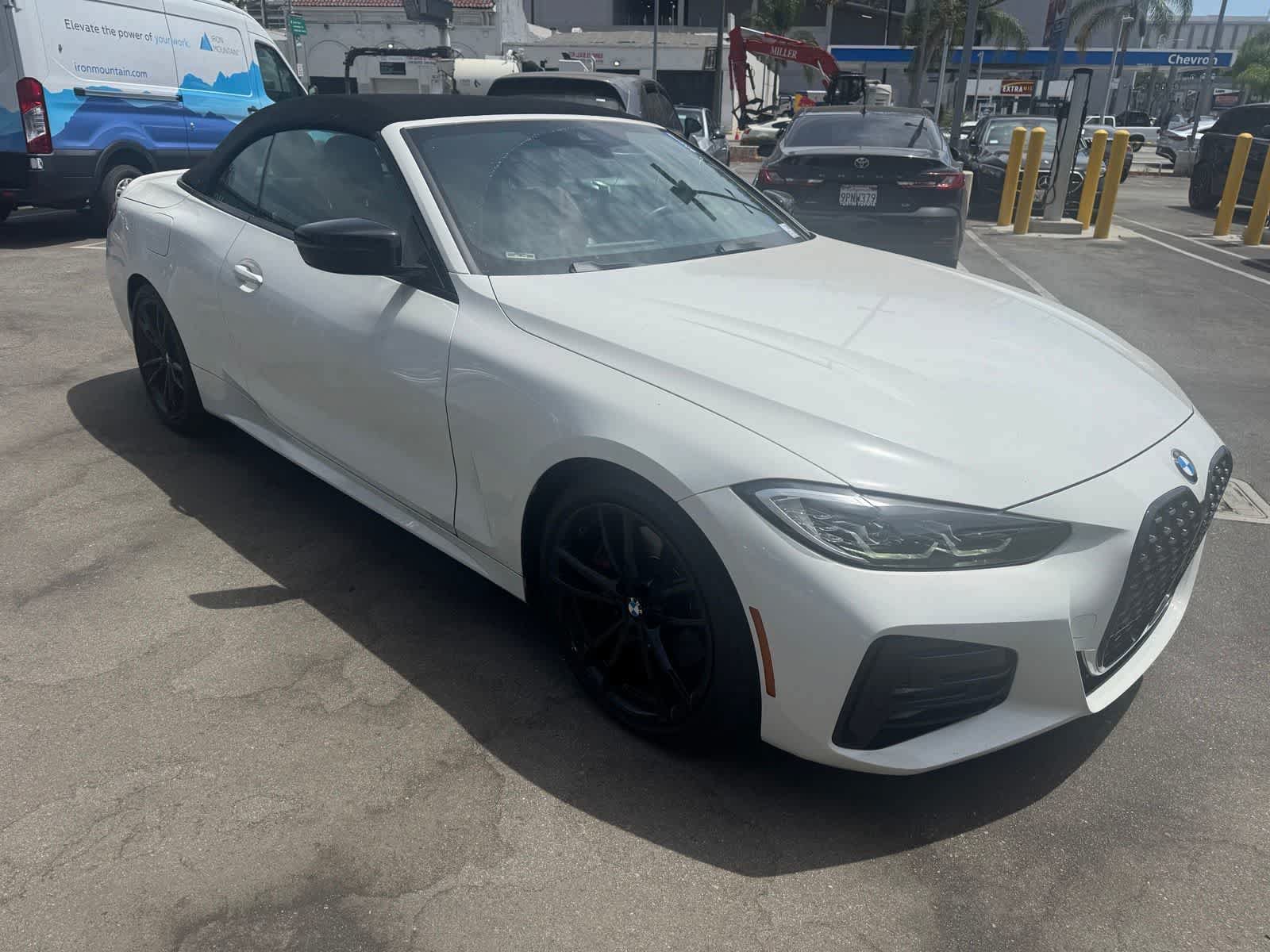 Used 2021 BMW 430i Convertible w/ M Sport Package RWD image 3