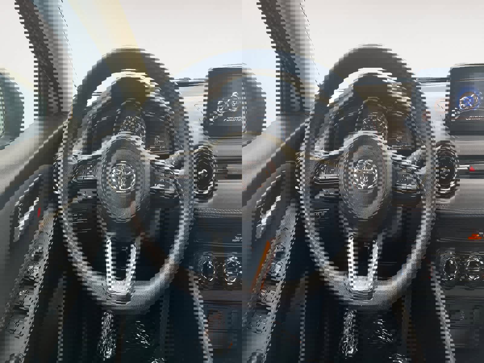 Used 2019 Toyota Yaris LE image 12