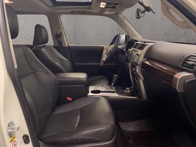Used 2015 Toyota 4Runner Limited AWD/4WD image 22