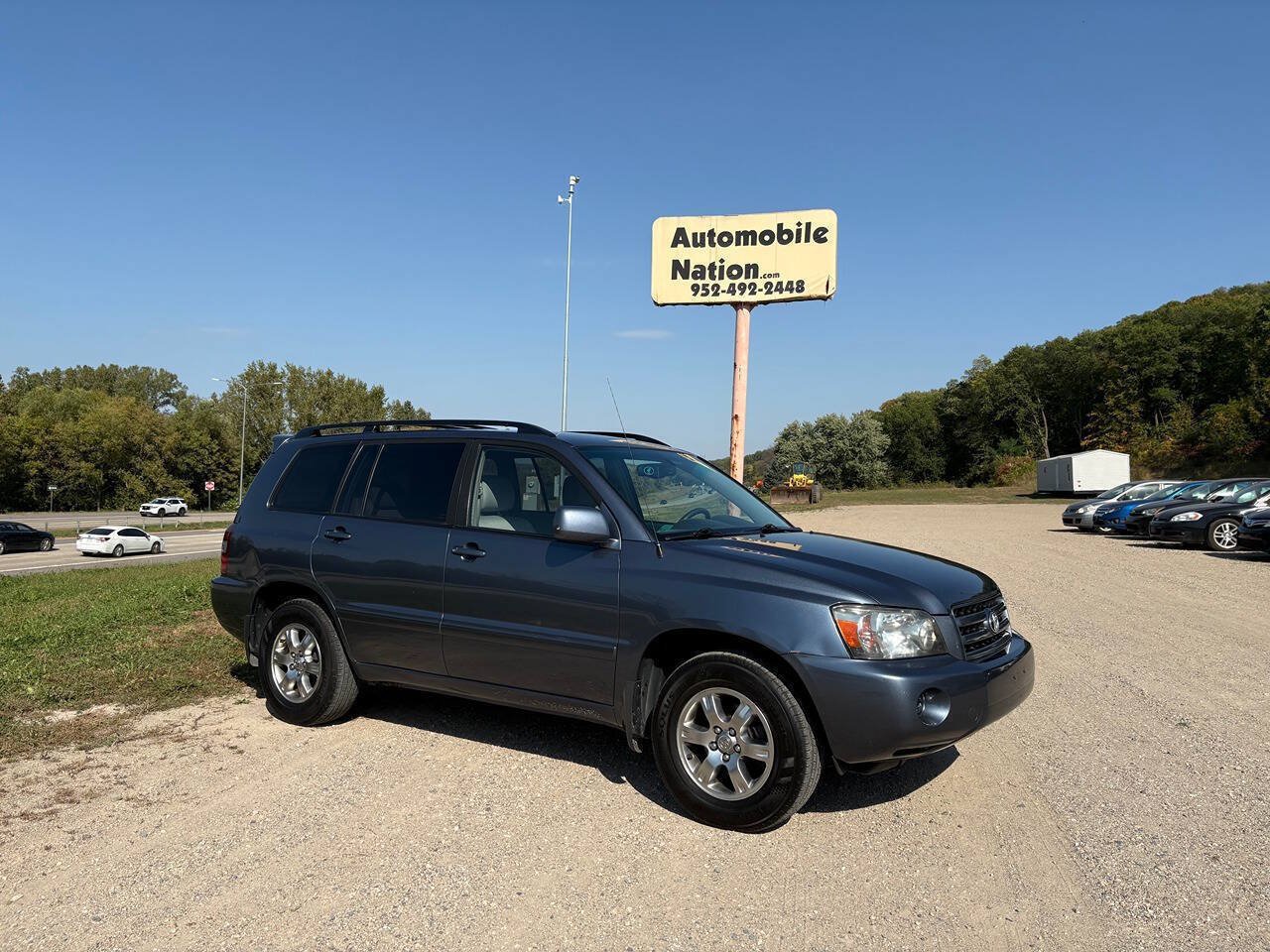 Used 2004 Toyota Highlander 2WD V6 w/ Appearance Pkg image 1