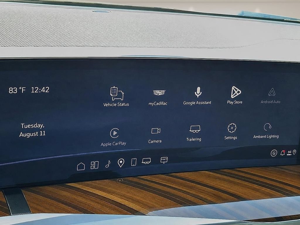 New 2026 Cadillac Escalade ESV Platinum Luxury AWD/4WD image 19