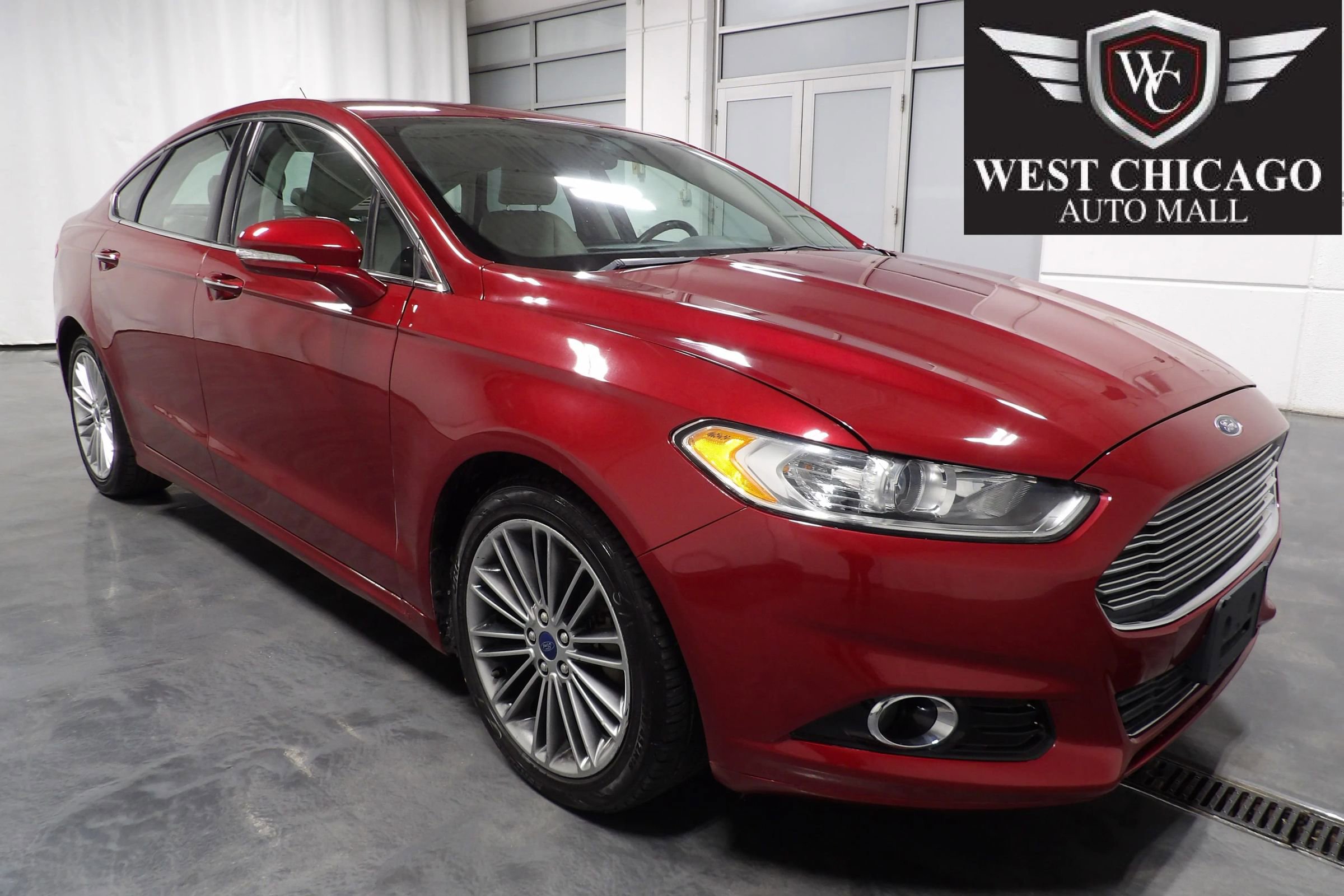 Used 2015 Ford Fusion Titanium FWD image 1