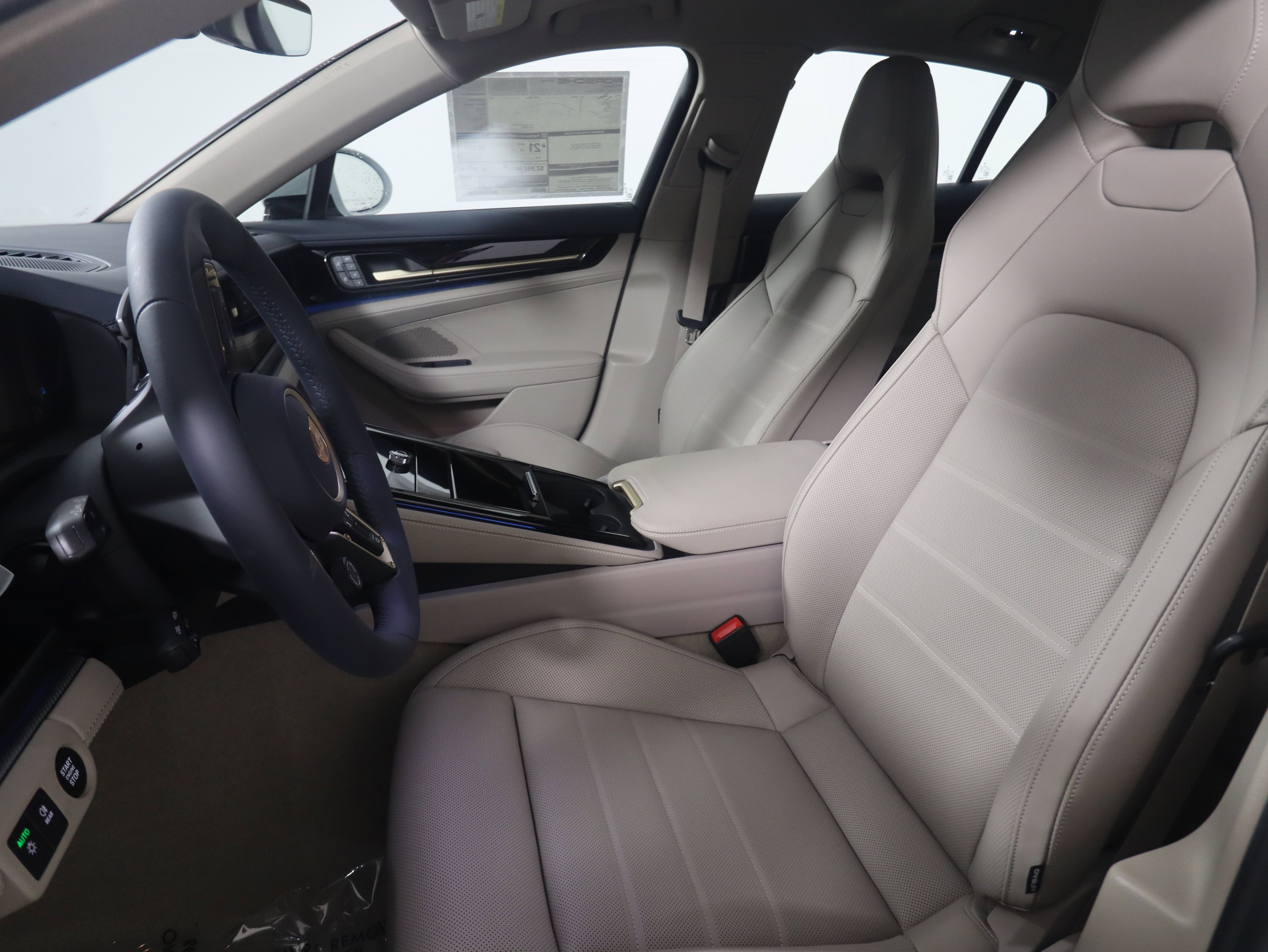 New 2026 Porsche Panamera image 5