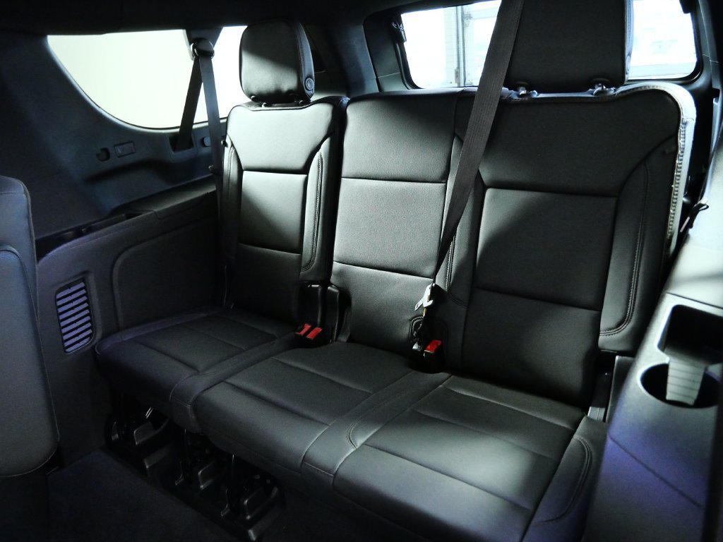 Used 2023 Chevrolet Suburban High Country AWD/4WD image 17
