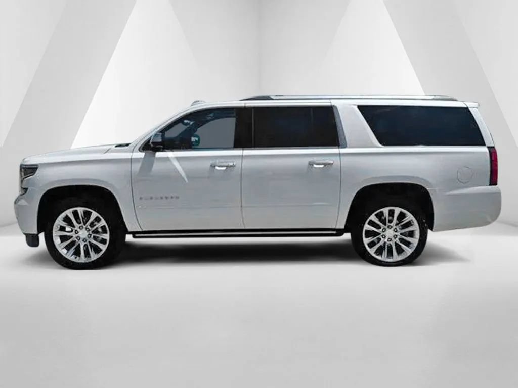 Used 2019 Chevrolet Suburban Premier w/ Premier Plus Edition AWD/4WD image 4