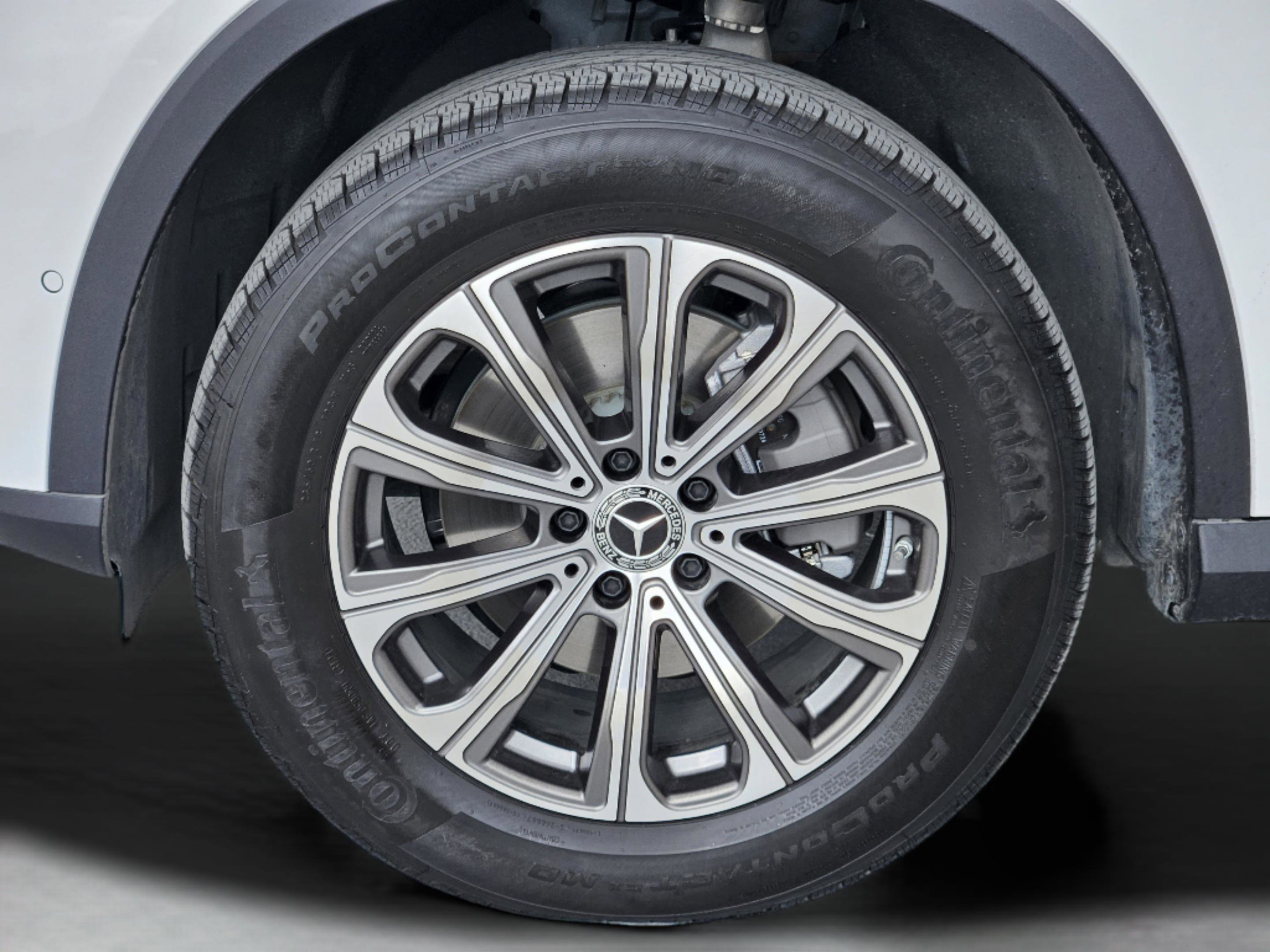 Certified 2025 Mercedes-Benz GLC 300 4MATIC image 10