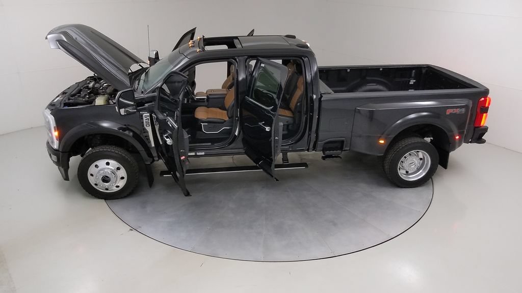 Certified 2024 Ford F450 Platinum w/ FX4 Off-Road Package AWD/4WD image 58