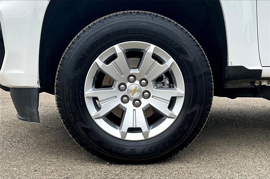 Used 2022 Chevrolet Colorado LT w/ LT Convenience Package image 11