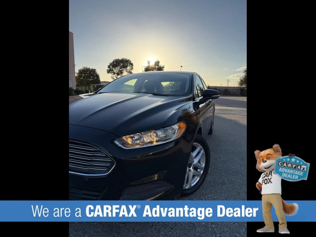 Used 2016 Ford Fusion SE FWD image 16
