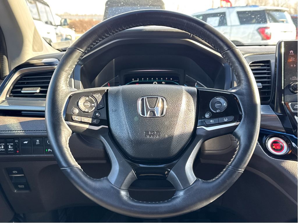 Used 2024 Honda Odyssey Elite image 16