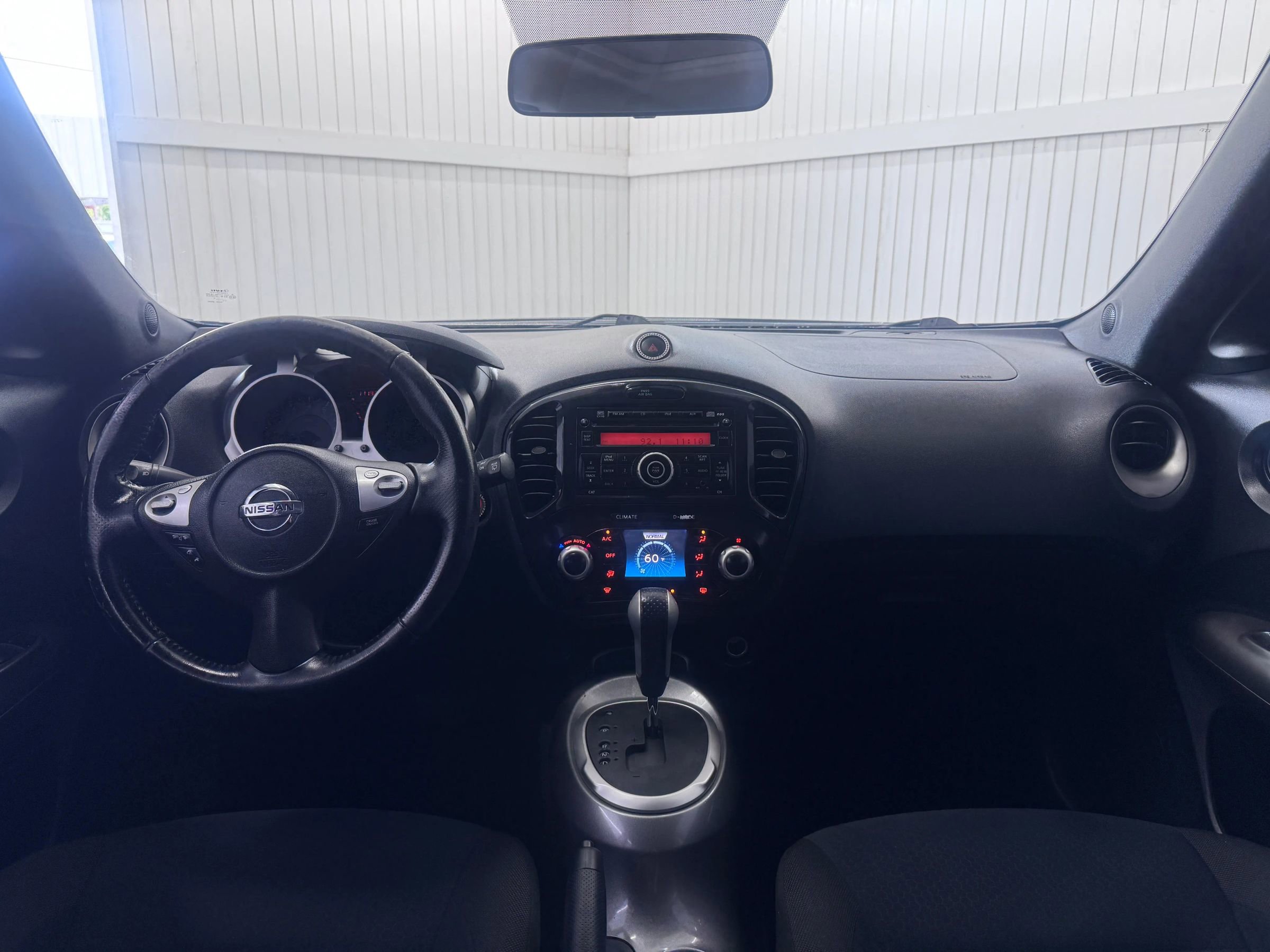 Used 2014 Nissan Juke SV FWD image 16