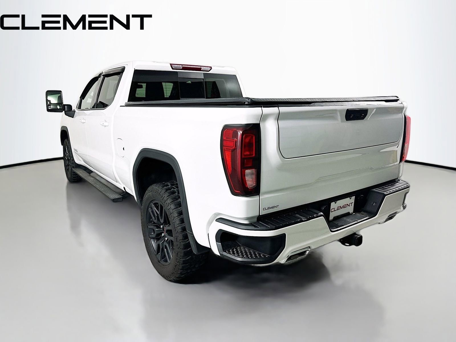 Used 2021 GMC Sierra 1500 Elevation w/ Preferred Package image 10