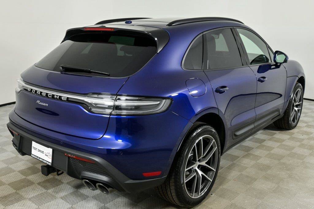 Used 2026 Porsche Macan AWD/4WD image 29