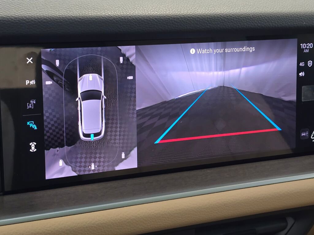 New 2025 Porsche Cayenne image 30