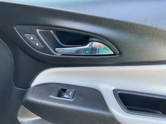 Used 2018 Chevrolet Equinox LS w/ LPO, Protection Package FWD image 19