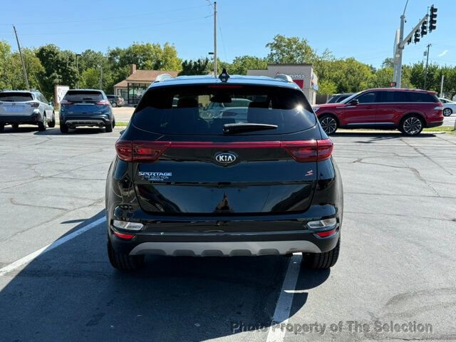 Used 2020 Kia Sportage S image 14