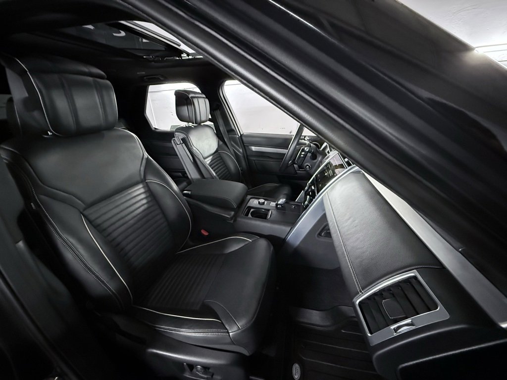 Used 2022 Land Rover Discovery HSE R-Dynamic image 28