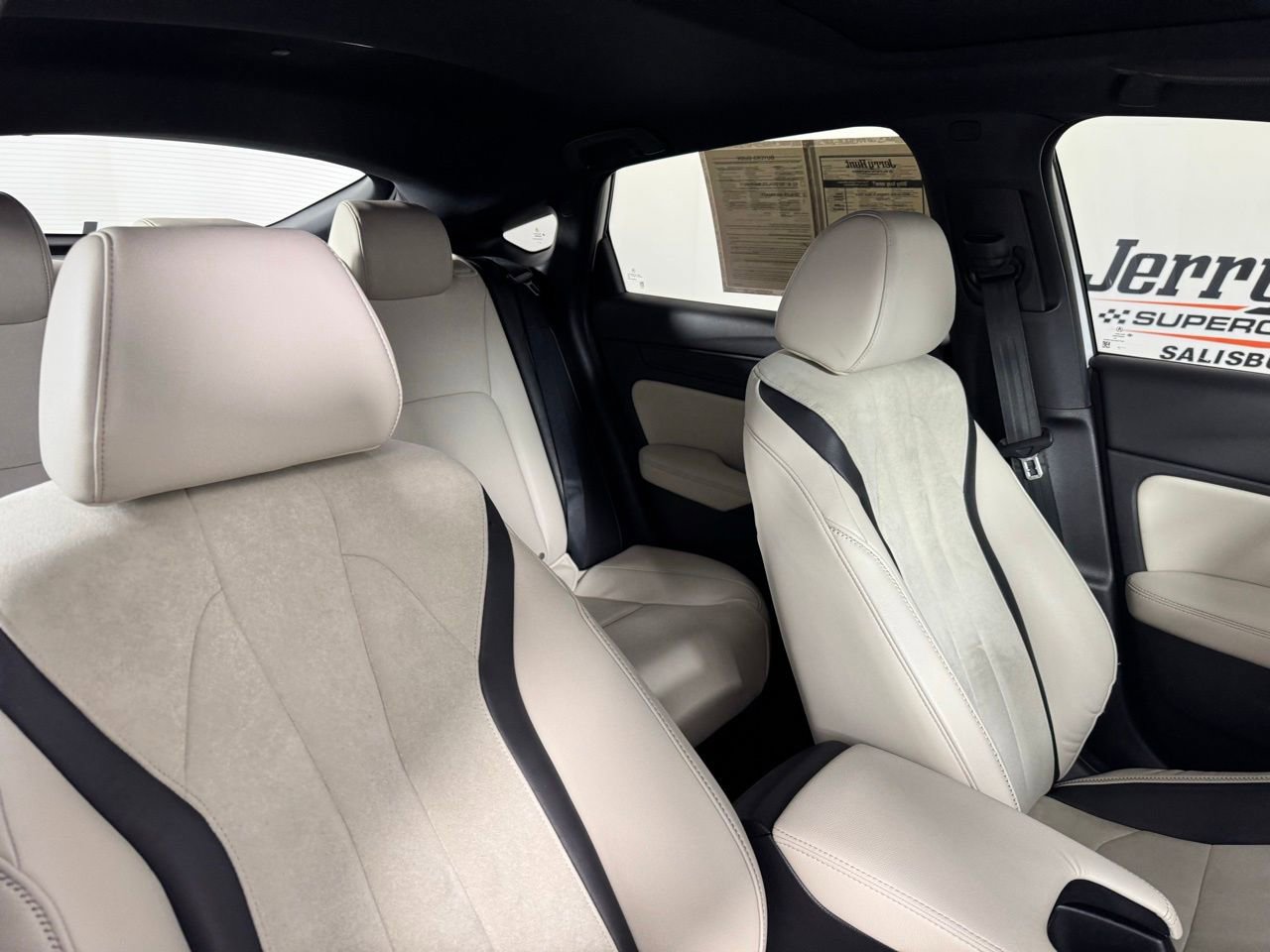 Used 2023 Acura Integra A-Spec image 34