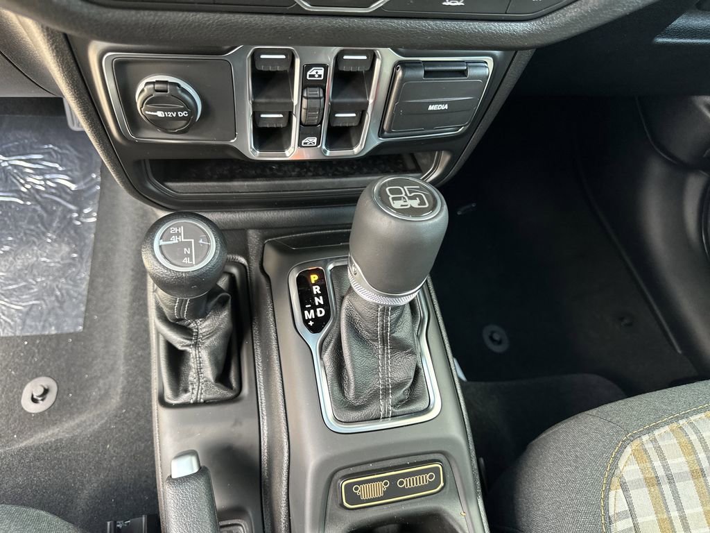 New 2026 Jeep Gladiator Overland AWD/4WD image 28
