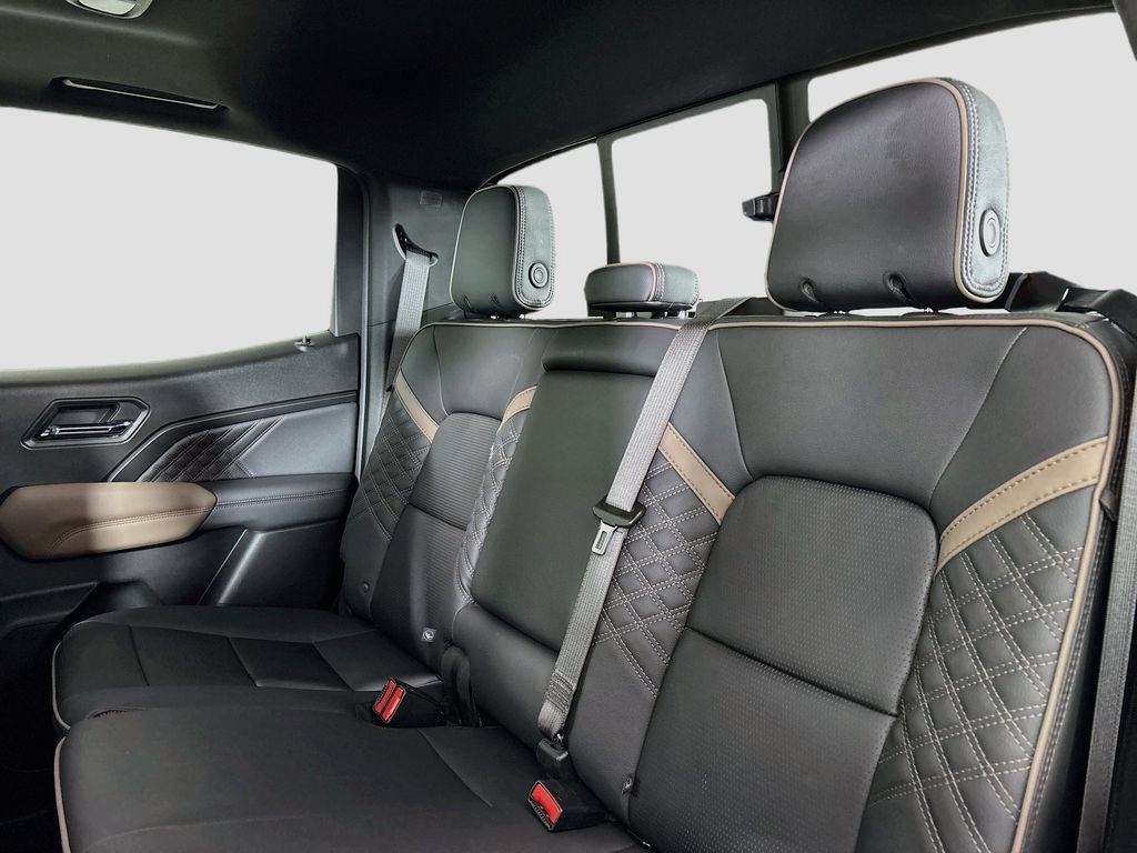 Certified 2024 GMC Canyon Denali AWD/4WD image 29