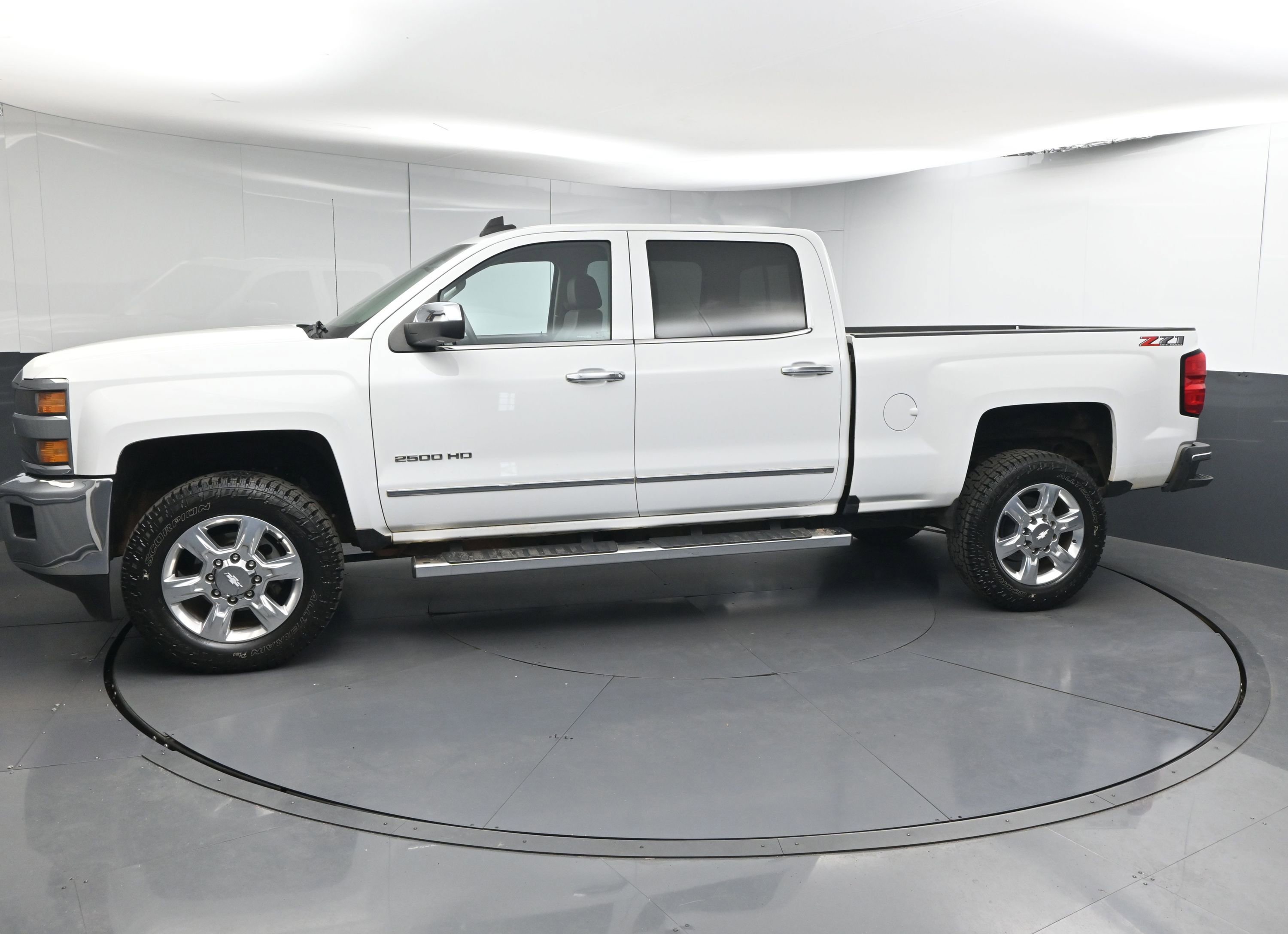 Used 2018 Chevrolet Silverado 2500 LTZ w/ Z71 Package, Off-Road image 5