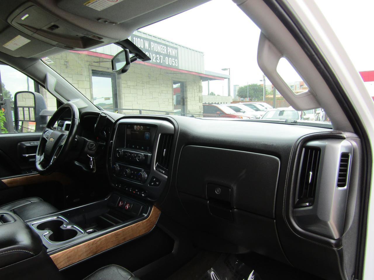 Used 2015 Chevrolet Silverado 3500 LTZ w/ Duramax Plus Package RWD image 11