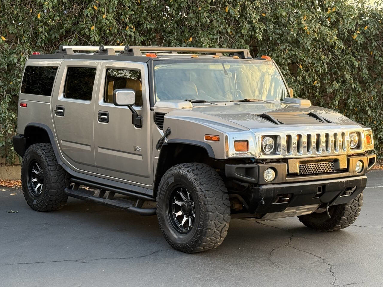 Used 2003 HUMMER H2 w/ Preferred Equipment Group image 3