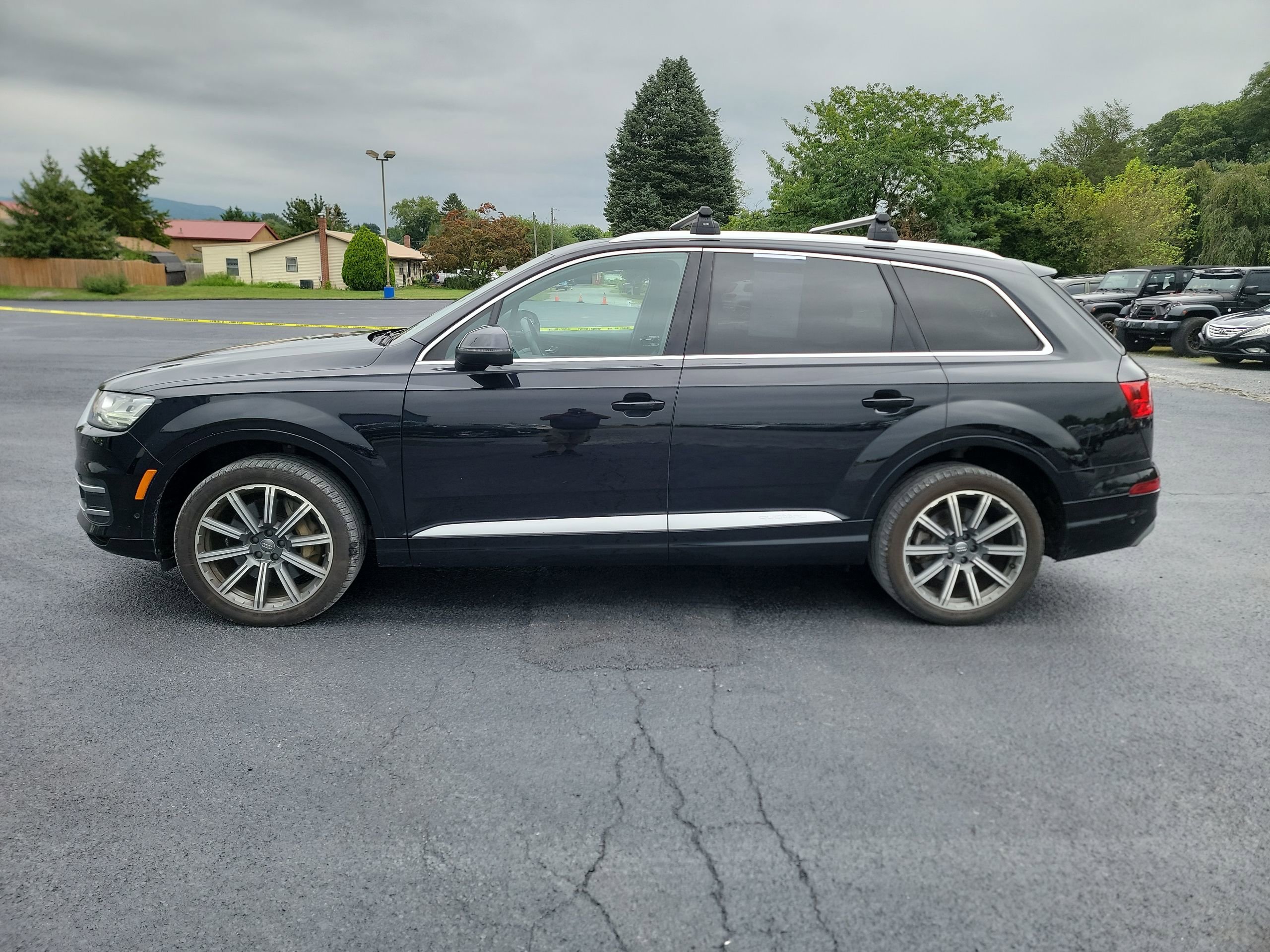 Used 2019 Audi Q7 3.0T Prestige w/ Prestige Package image 3