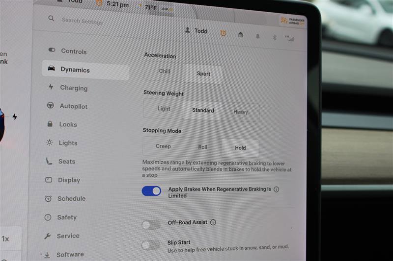 Used 2022 Tesla Model Y Long Range image 13