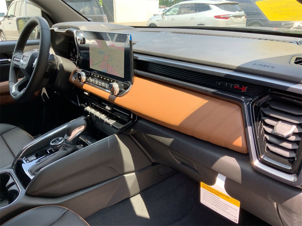 New 2025 GMC Canyon AT4 w/ Nightfall Edition image 28