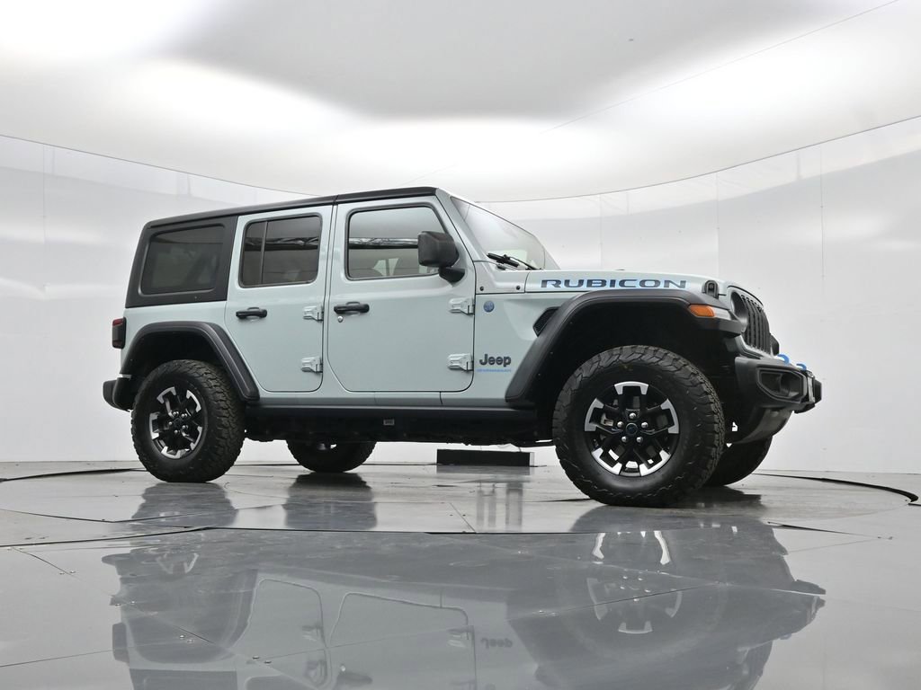 Used 2024 Jeep Wrangler Unlimited Rubicon 4xe w/ Technology Group image 46