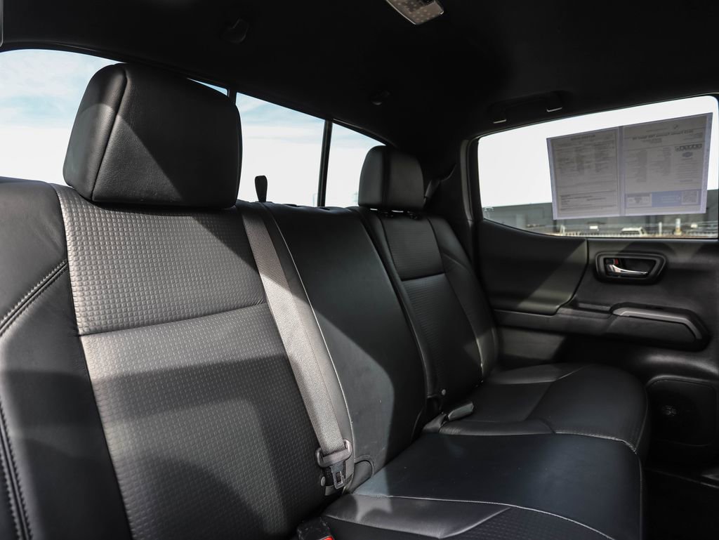 Used 2023 Toyota Tacoma TRD Off-Road w/ TRD Premium Off Road Package image 25