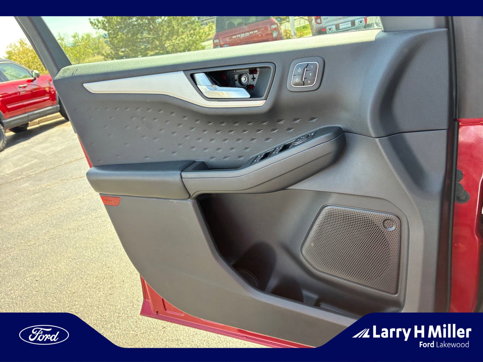 Used 2020 Ford Escape SEL FWD image 13