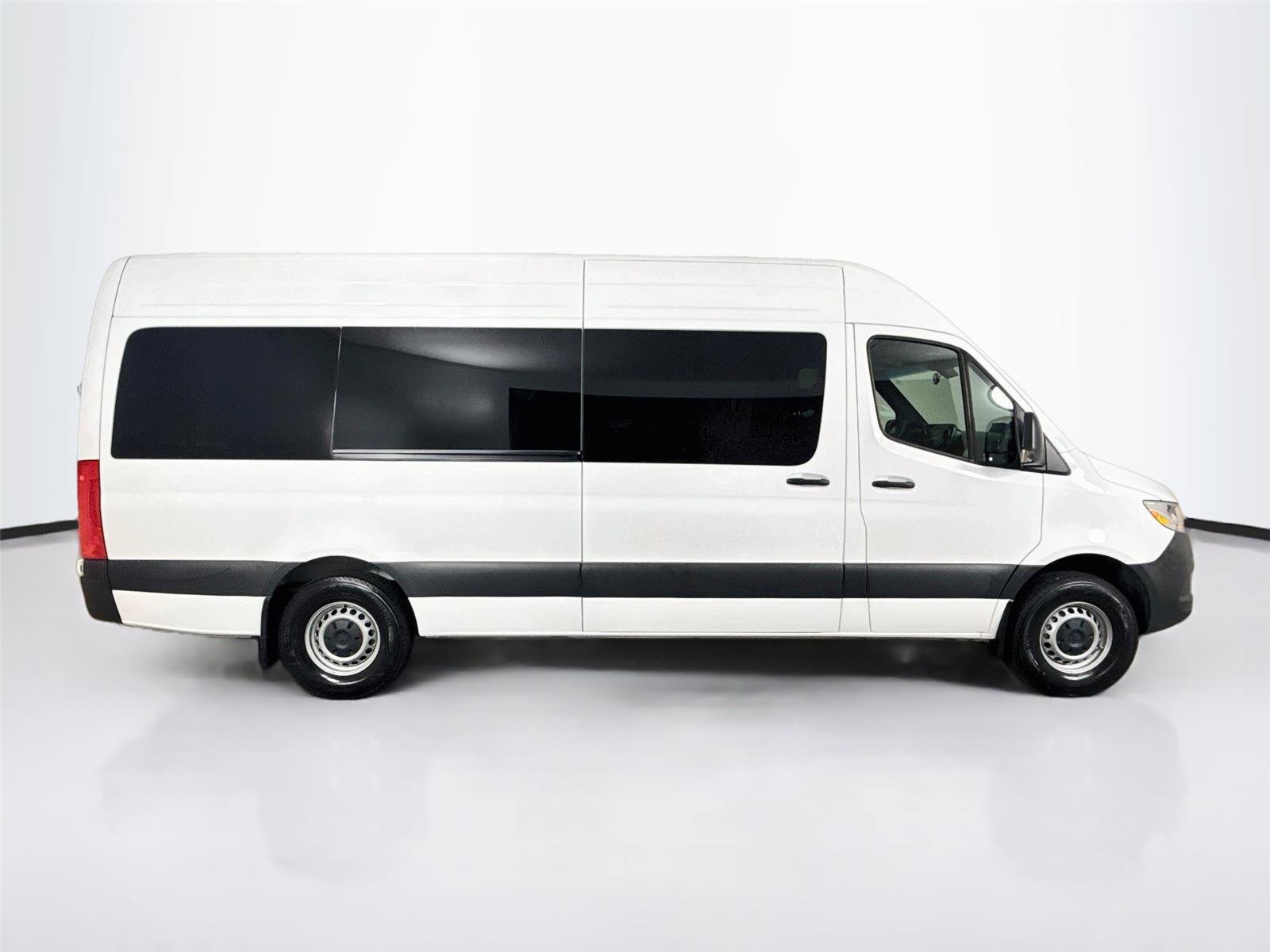 Used 2026 Mercedes-Benz Sprinter 2500 image 3