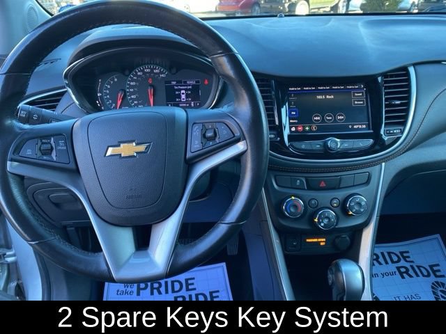 Used 2020 Chevrolet Trax LT w/ LT Convenience Package AWD/4WD image 8