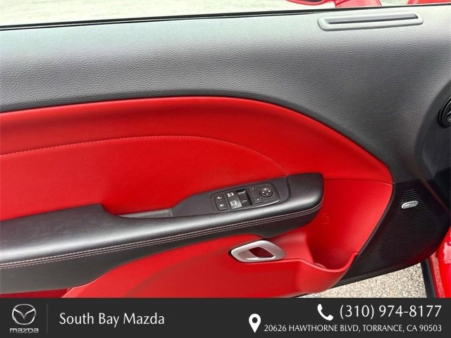 Used 2016 Dodge Challenger R/T Scat Pack w/ Leather Interior Group image 10