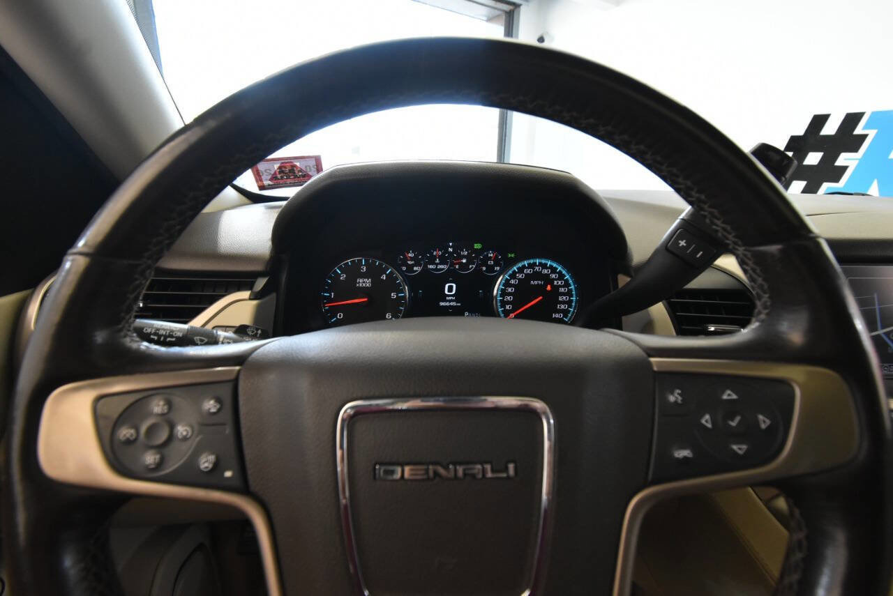 Used 2019 GMC Yukon XL Denali w/ Denali Ultimate Package image 31